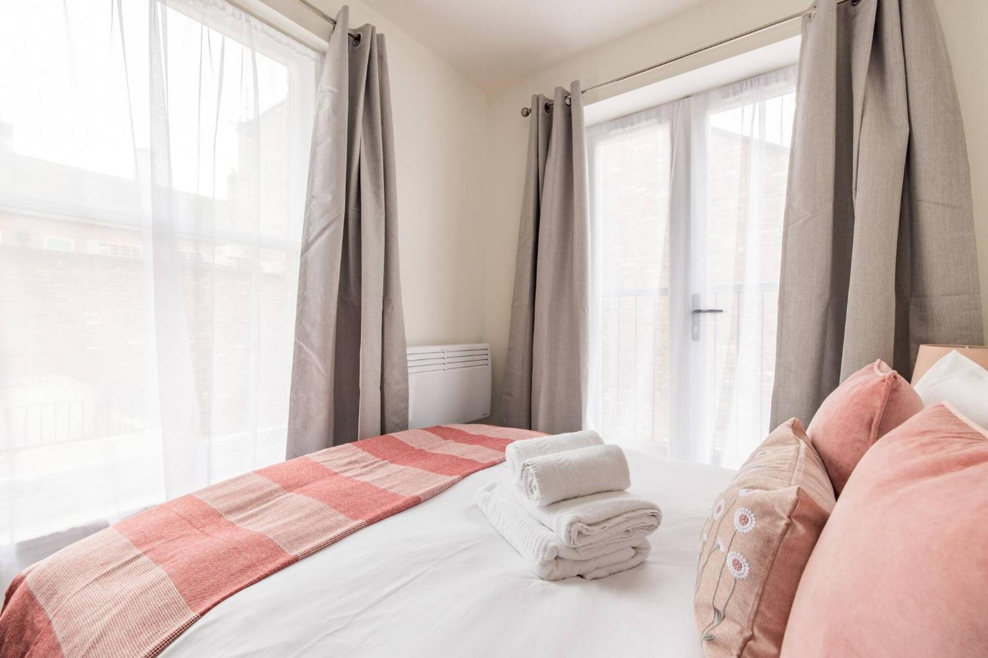 Wild Roses Serviced Apartments - Chelsea Londra Esterno foto
