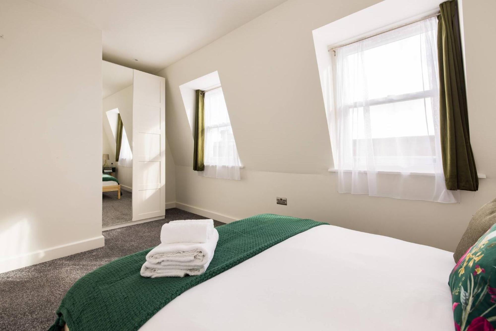Wild Roses Serviced Apartments - Chelsea Londra Esterno foto