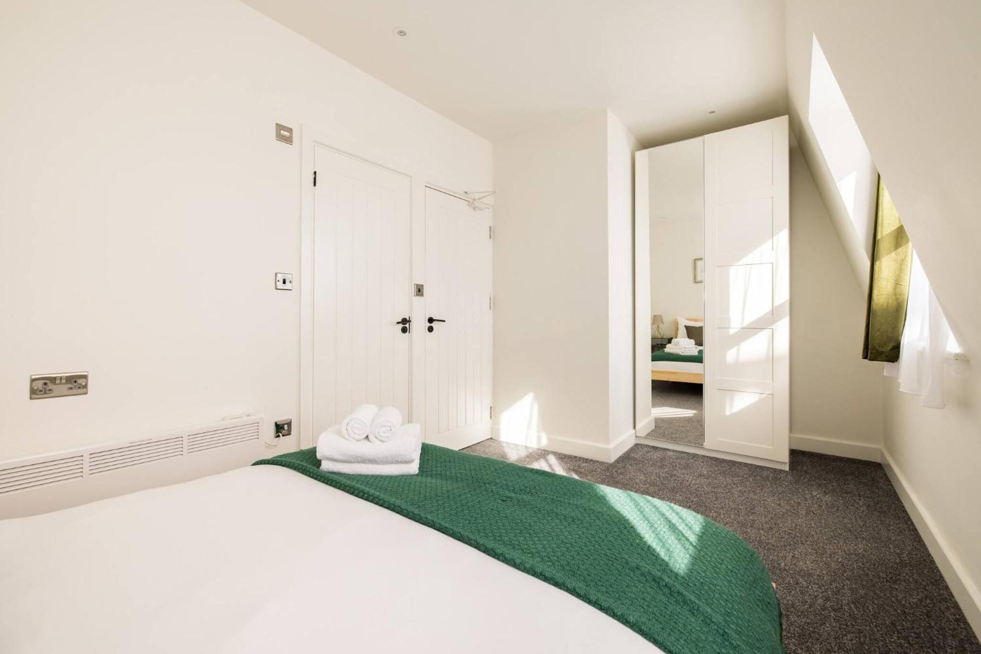 Wild Roses Serviced Apartments - Chelsea Londra Esterno foto