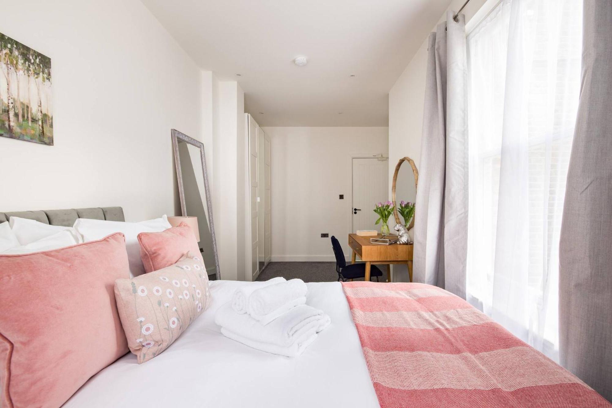 Wild Roses Serviced Apartments - Chelsea Londra Esterno foto