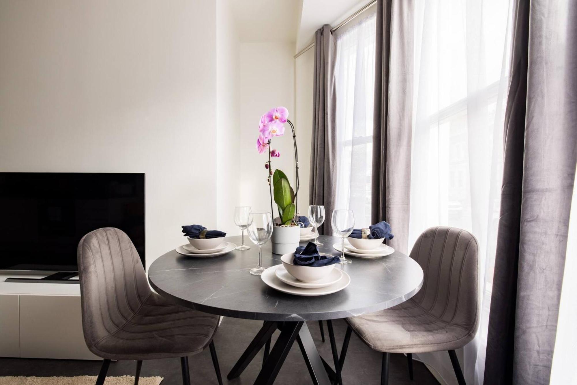 Wild Roses Serviced Apartments - Chelsea Londra Esterno foto